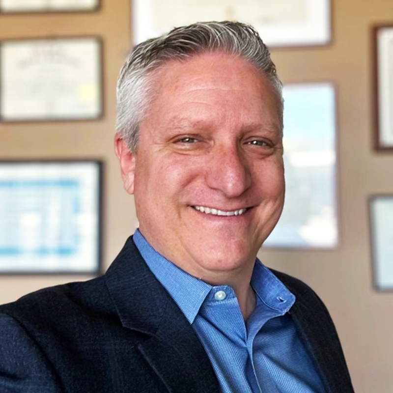 Dr. Chris Hansen, chiropractor at Hansen Chiropractic in West Babylon, NY